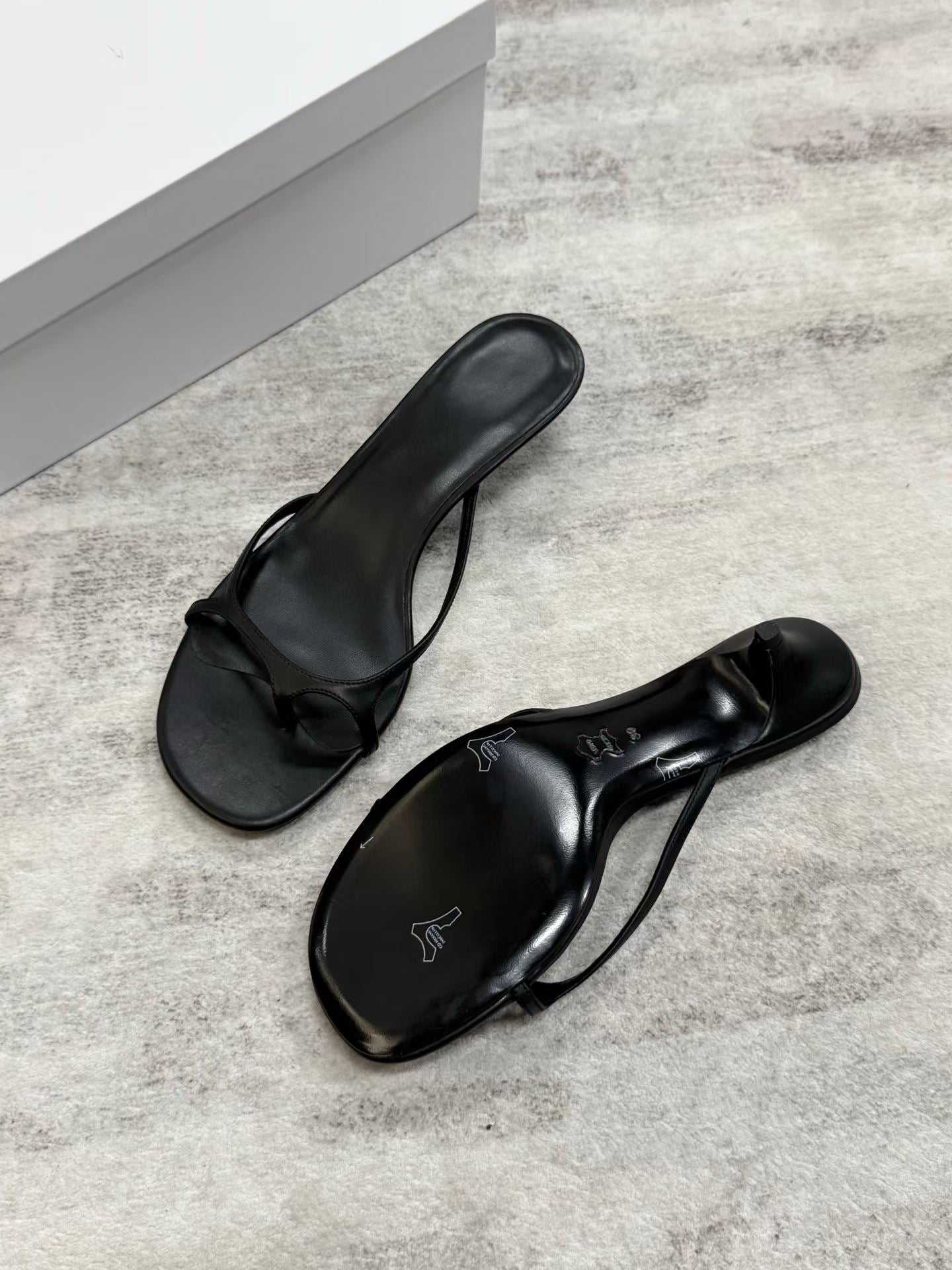 Vivienne Cut-Out Heel Sandals