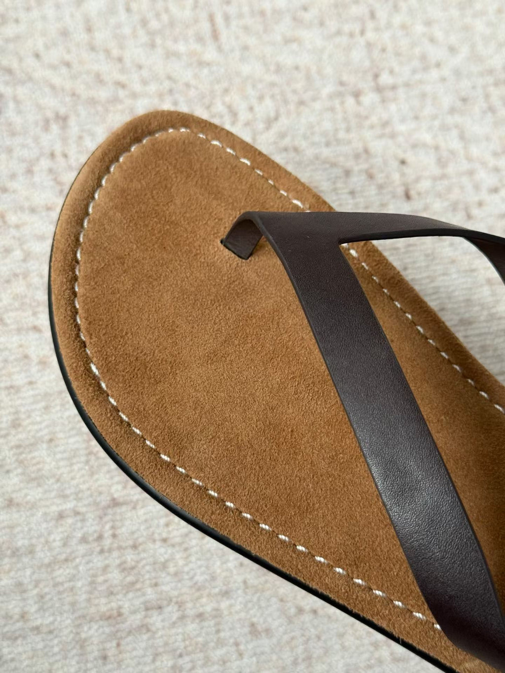 Solea Leather Thong Sandals