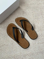 Solea Leather Thong Sandals
