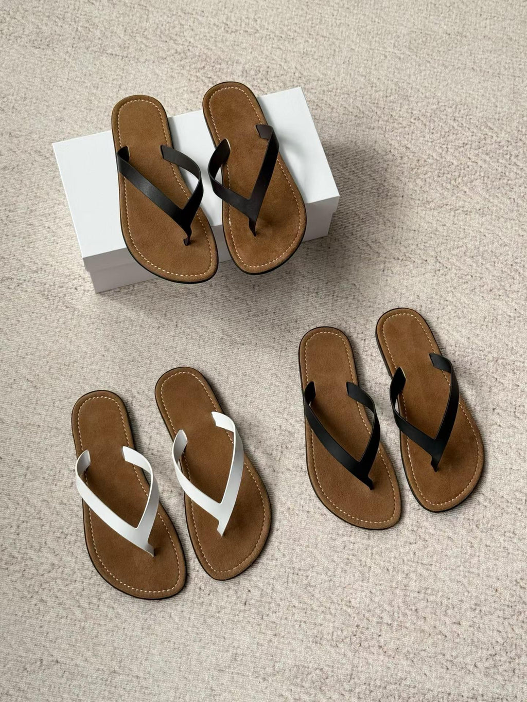 Solea Leather Thong Sandals