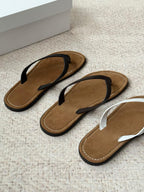 Solea Leather Thong Sandals
