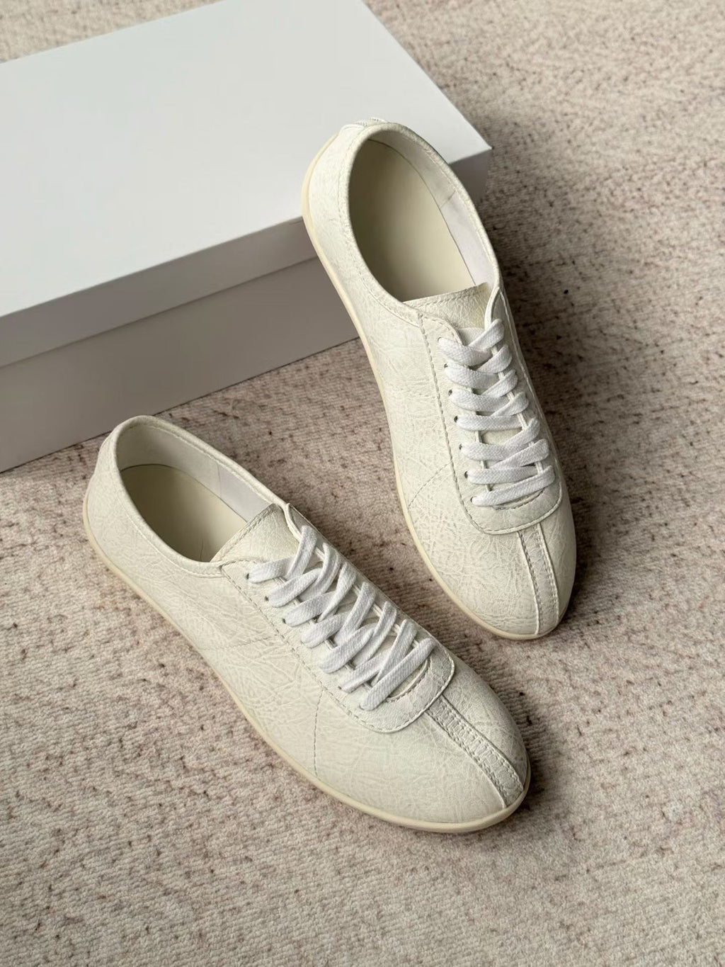 Classic trainer sneakers