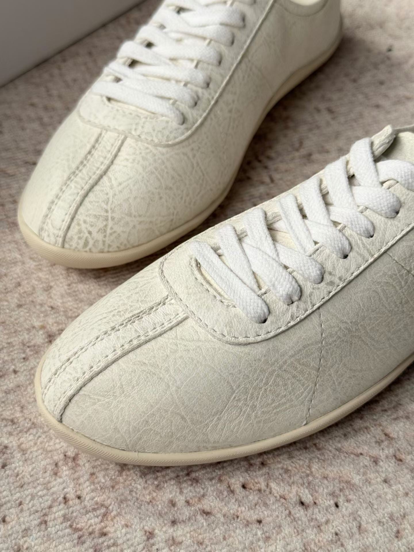 Classic trainer sneakers