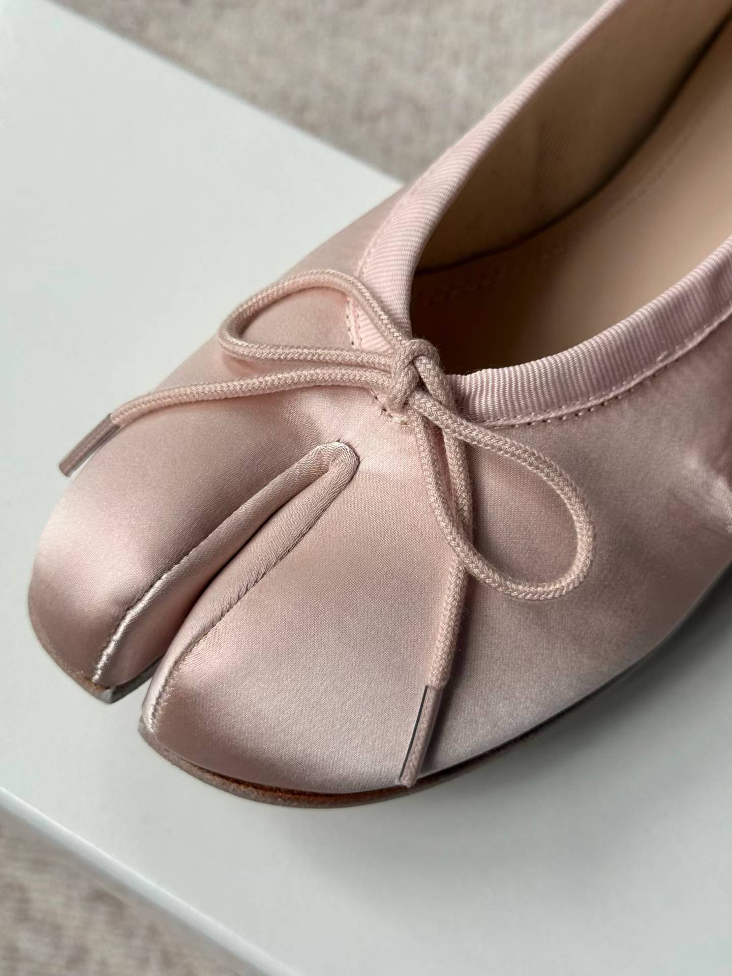 Silk Tabi Flats