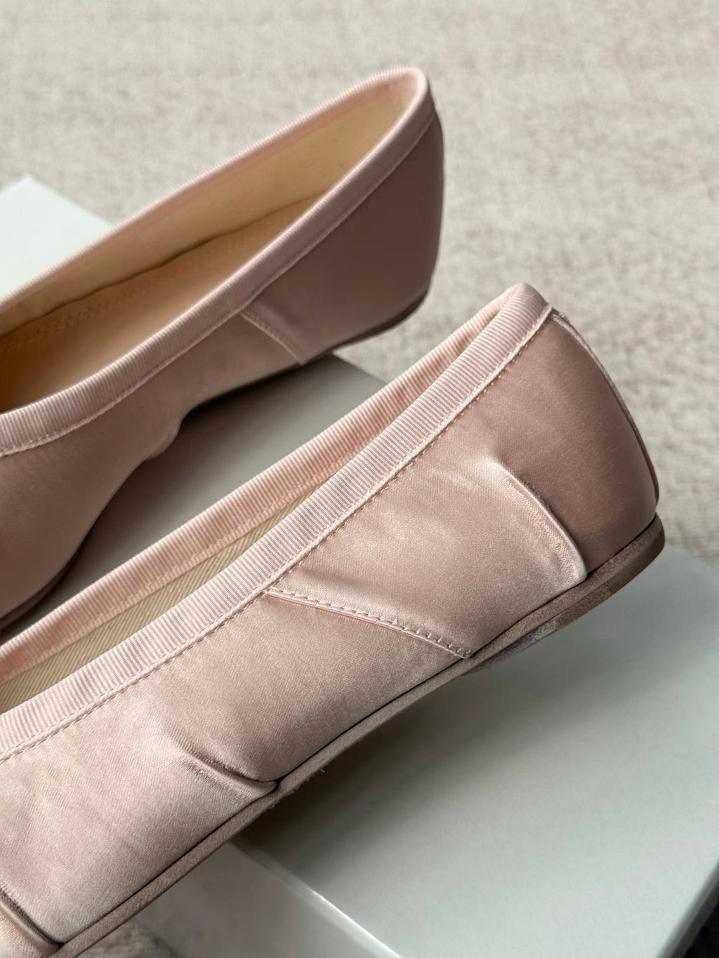 Silk Tabi Flats
