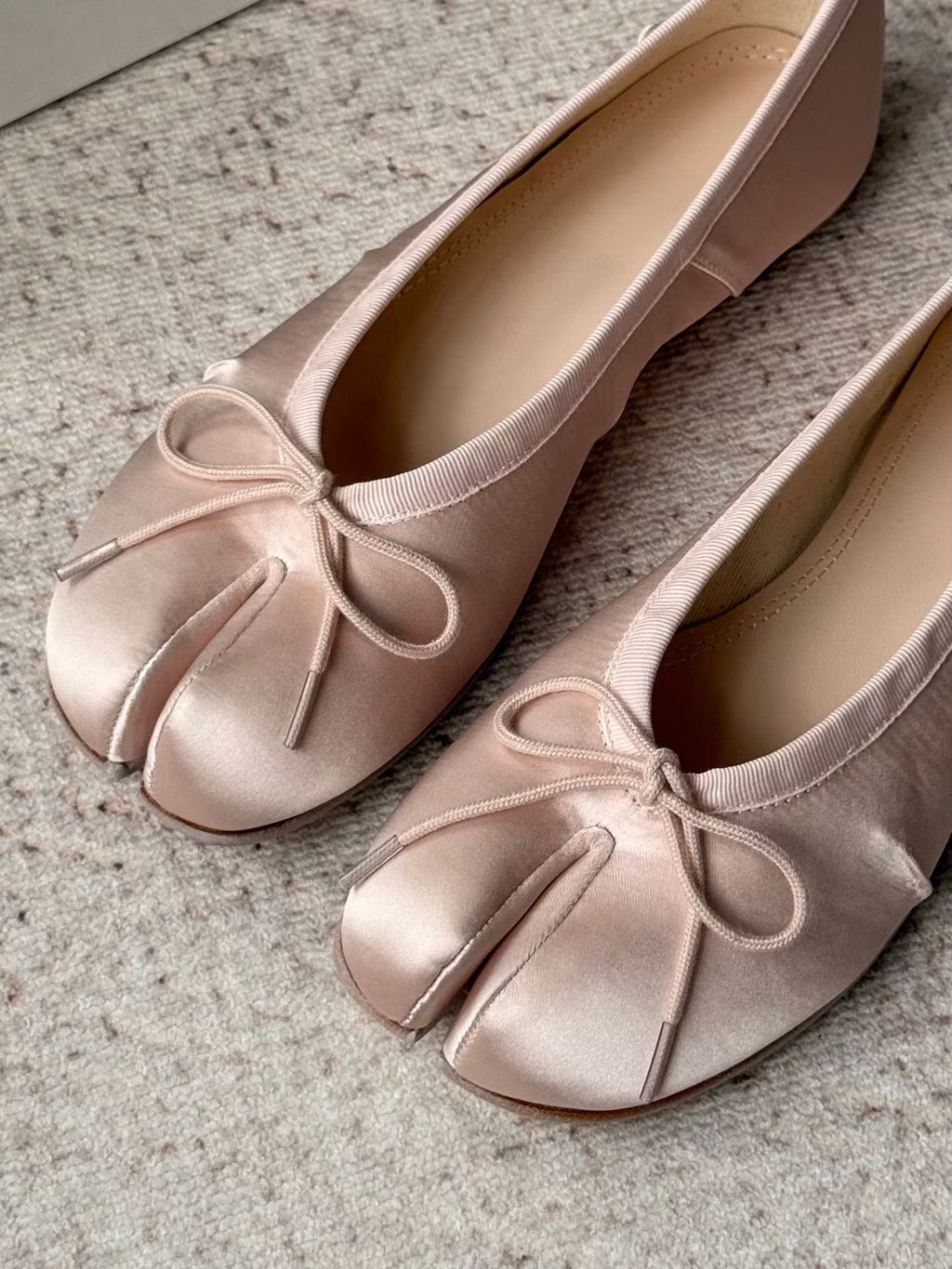 Silk Tabi Flats