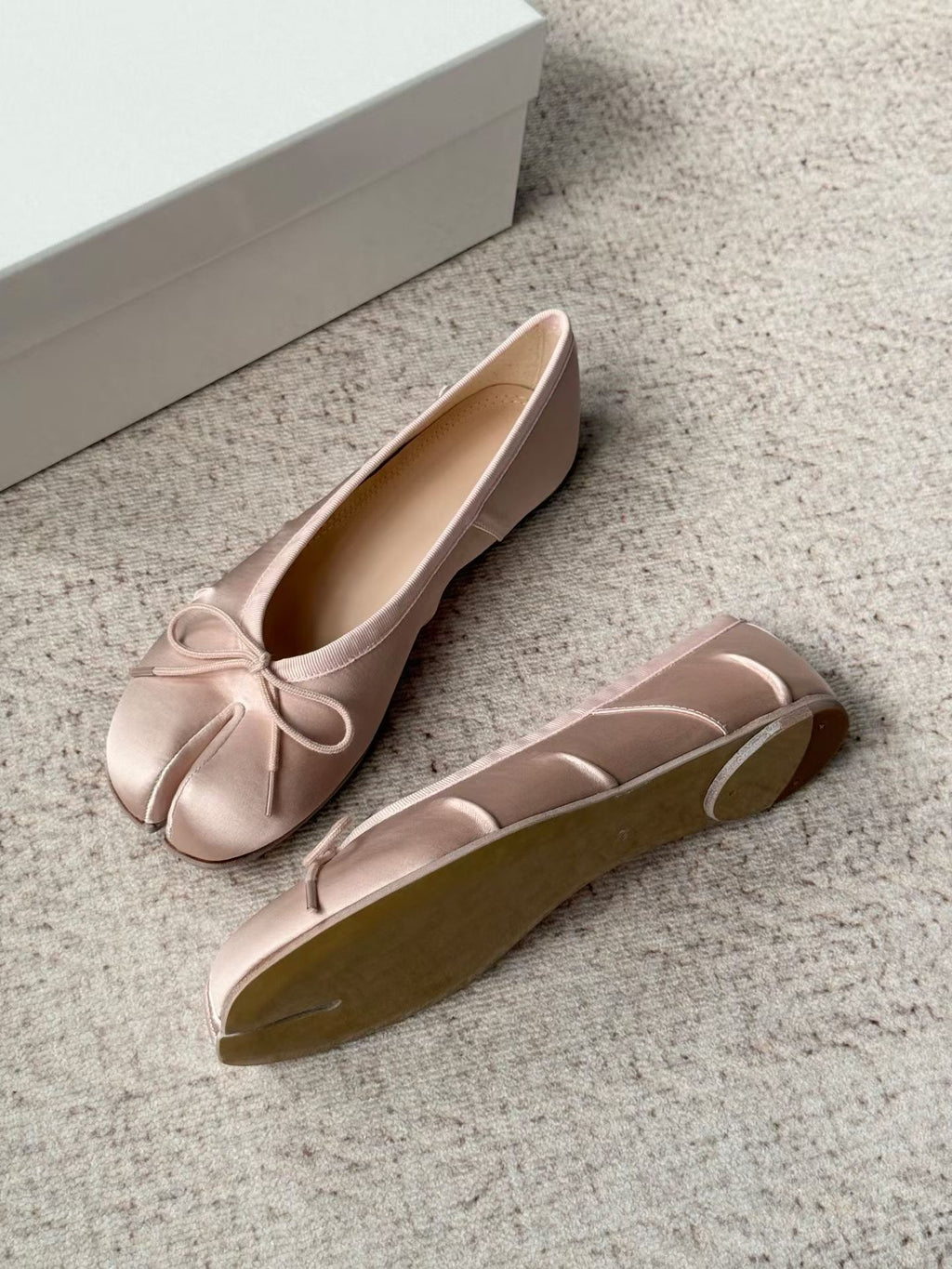 Silk Tabi Flats