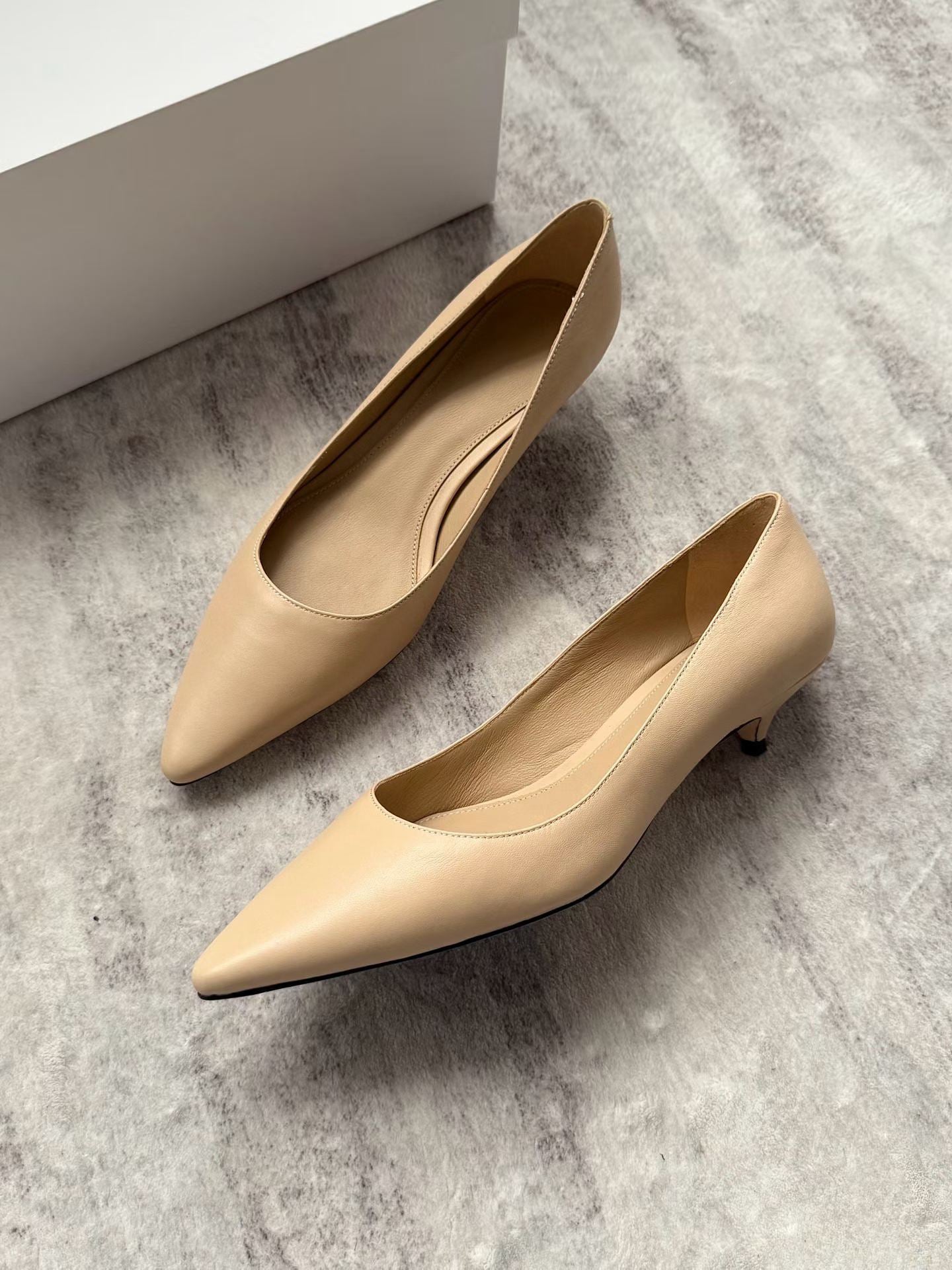 Pointed Kitten Heels