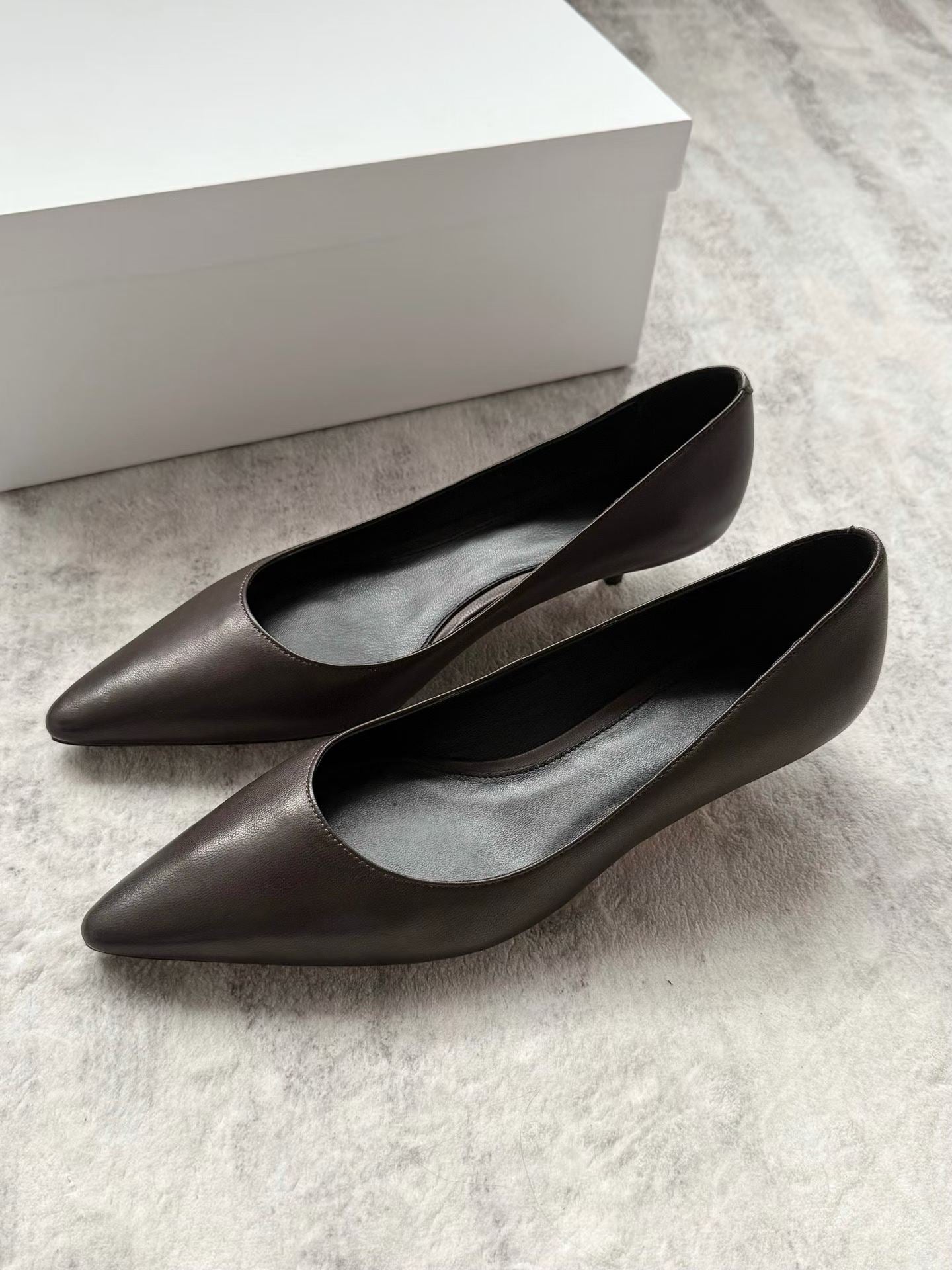 Pointed Kitten Heels