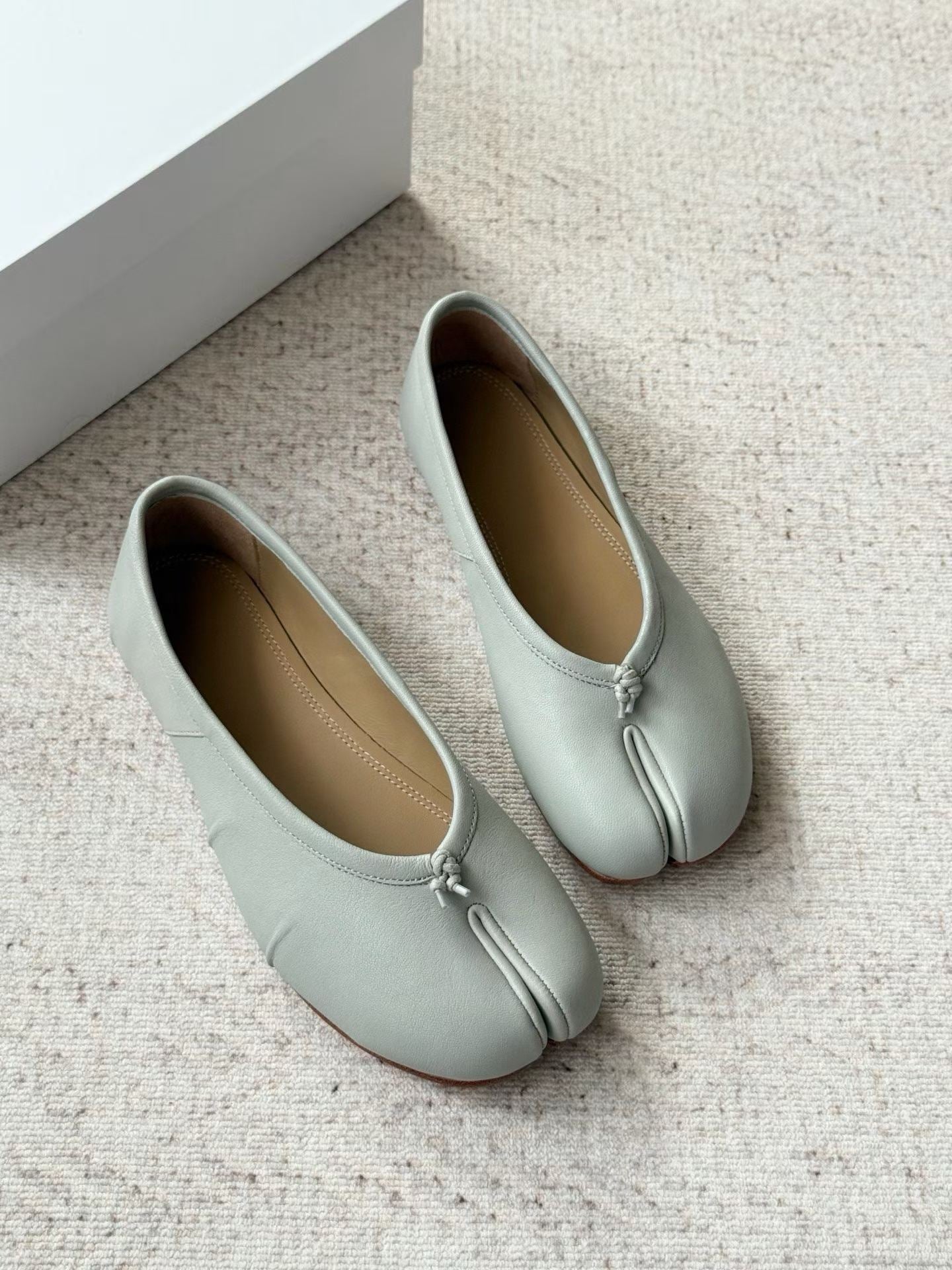Tabi Ballet Flats