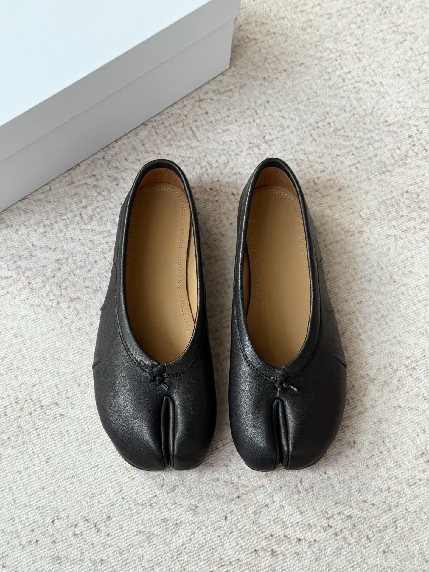 Tabi Ballet Flats